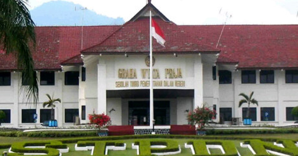 8kampusIPDN.jpg